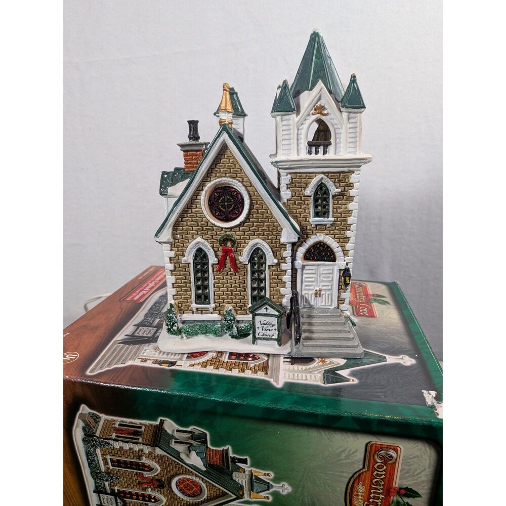 Vintage 2002 Lemax Coventry Cove”Valley View Church”Porcelain Christmas Village